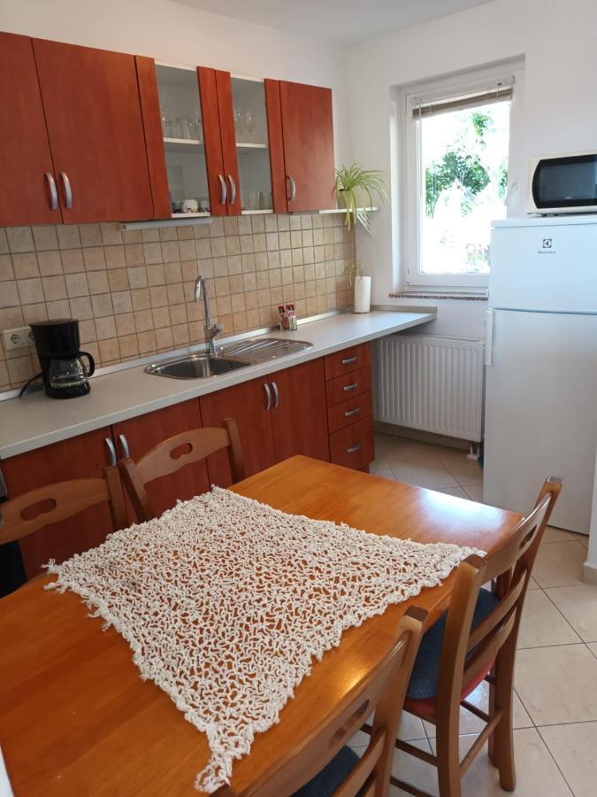 Apartamento Sea & Honey Krk Town Exterior foto