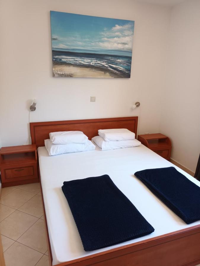 Apartamento Sea & Honey Krk Town Exterior foto