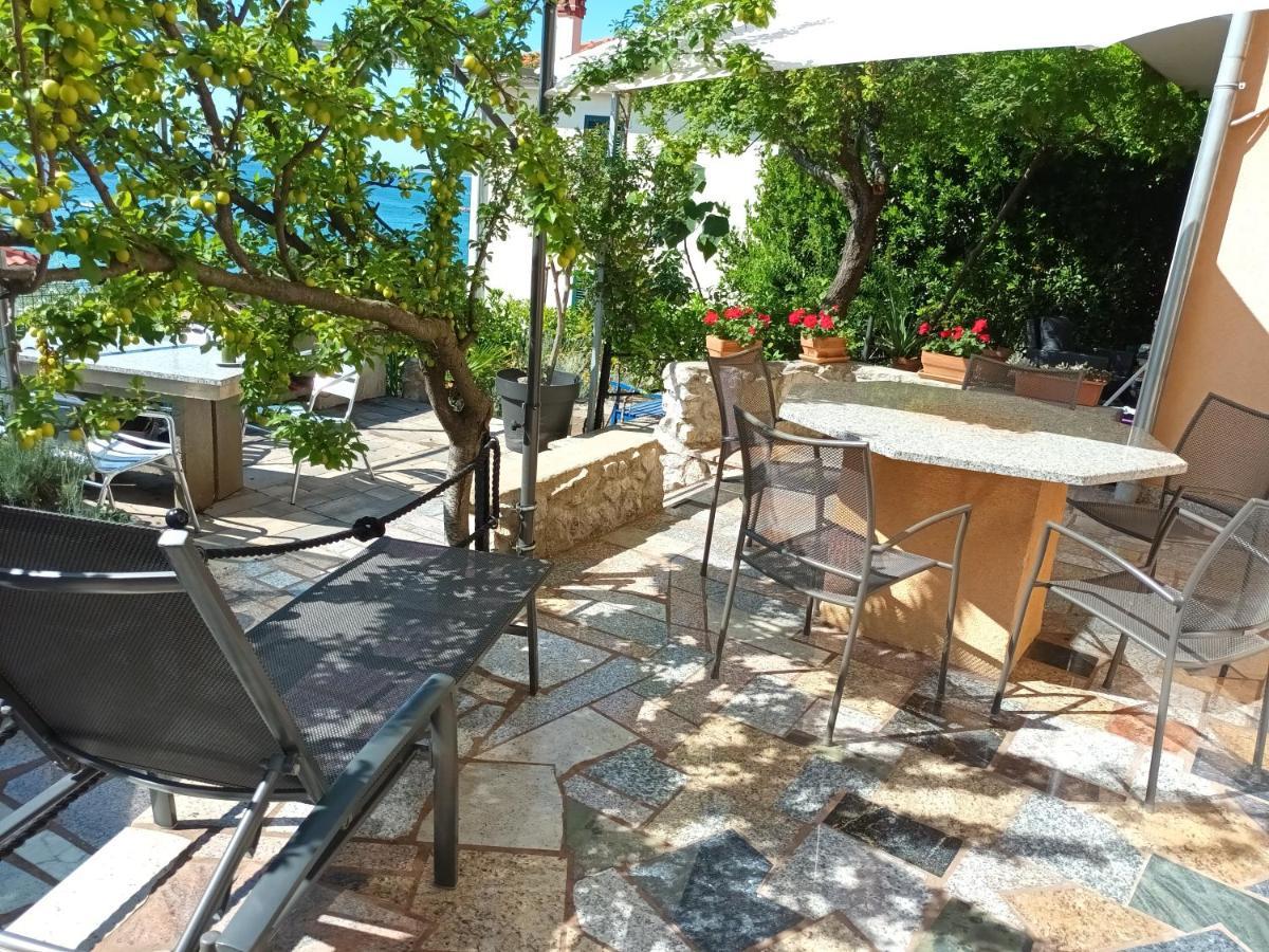 Apartamento Sea & Honey Krk Town Exterior foto
