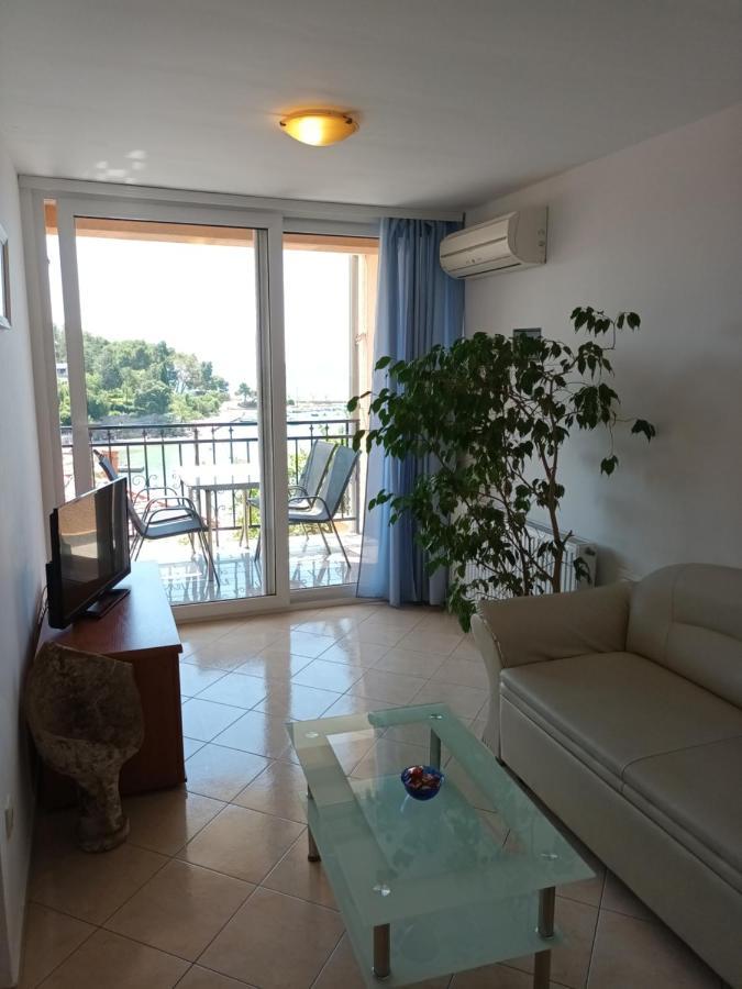 Apartamento Sea & Honey Krk Town Exterior foto