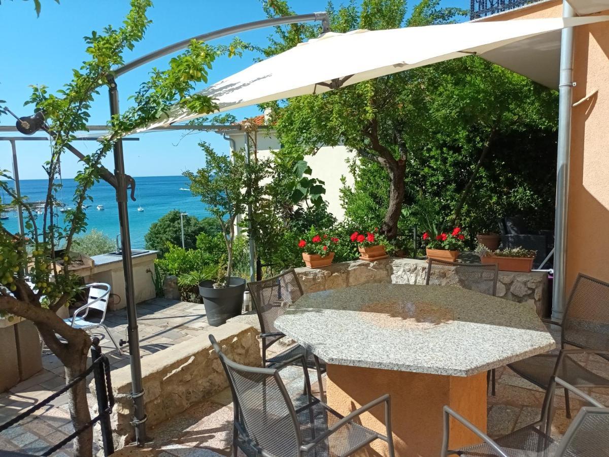 Apartamento Sea & Honey Krk Town Exterior foto