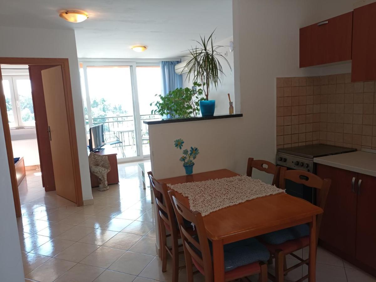 Apartamento Sea & Honey Krk Town Exterior foto