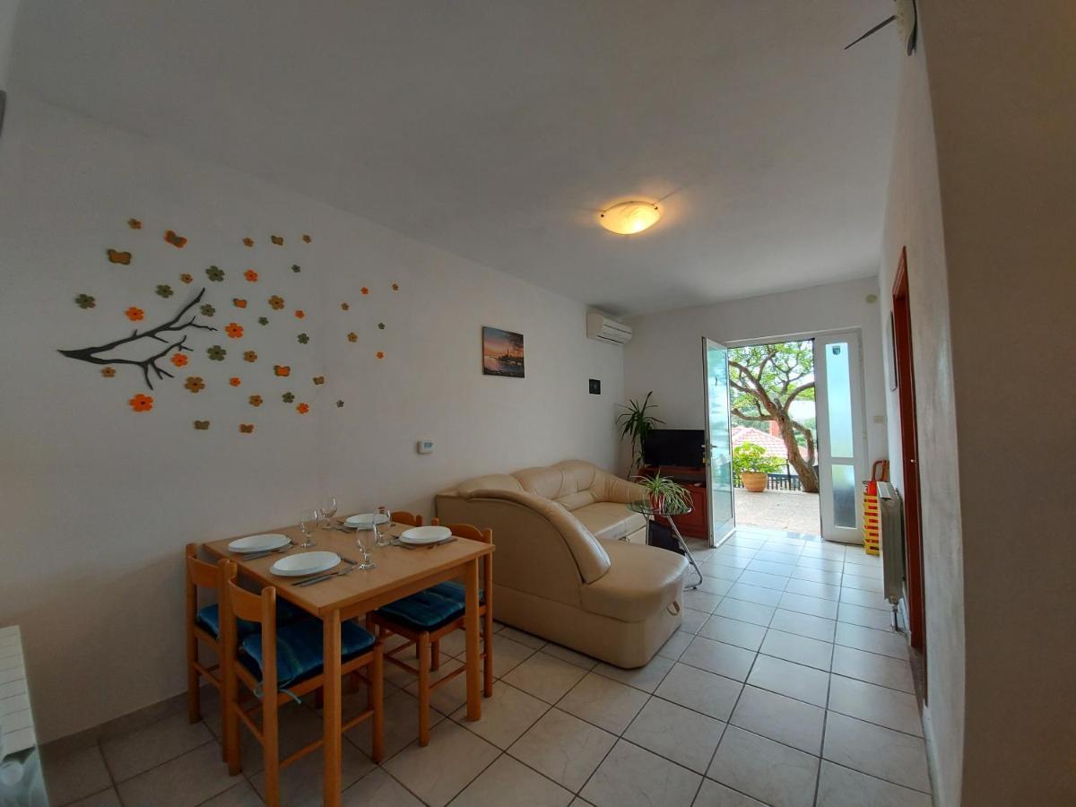 Apartamento Sea & Honey Krk Town Exterior foto