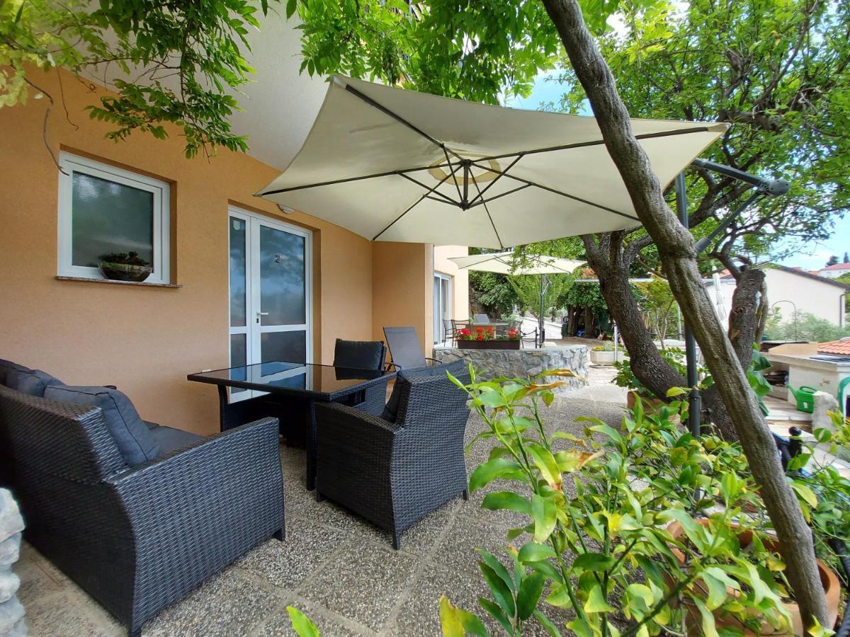 Apartamento Sea & Honey Krk Town Exterior foto